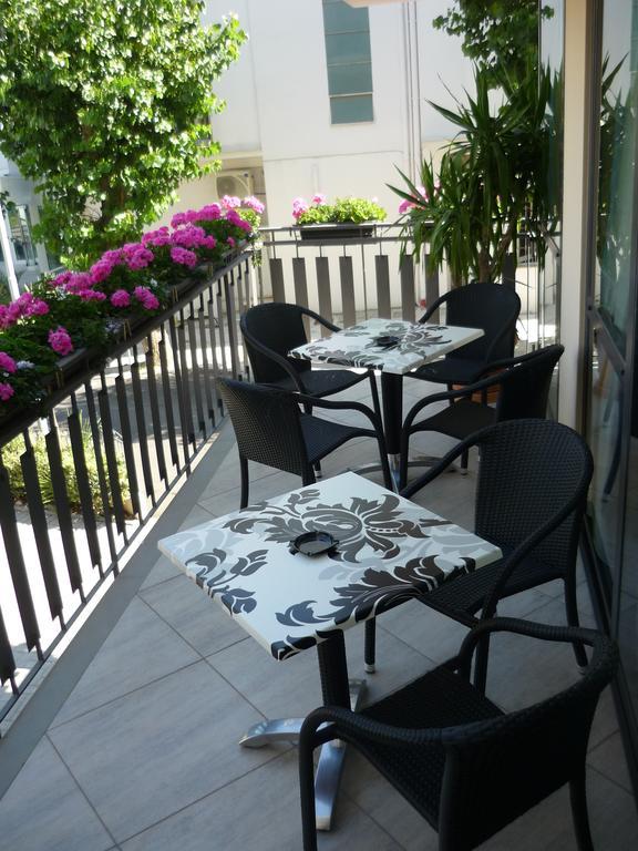 Blu Star Hotel Gabicce Mare Exterior photo